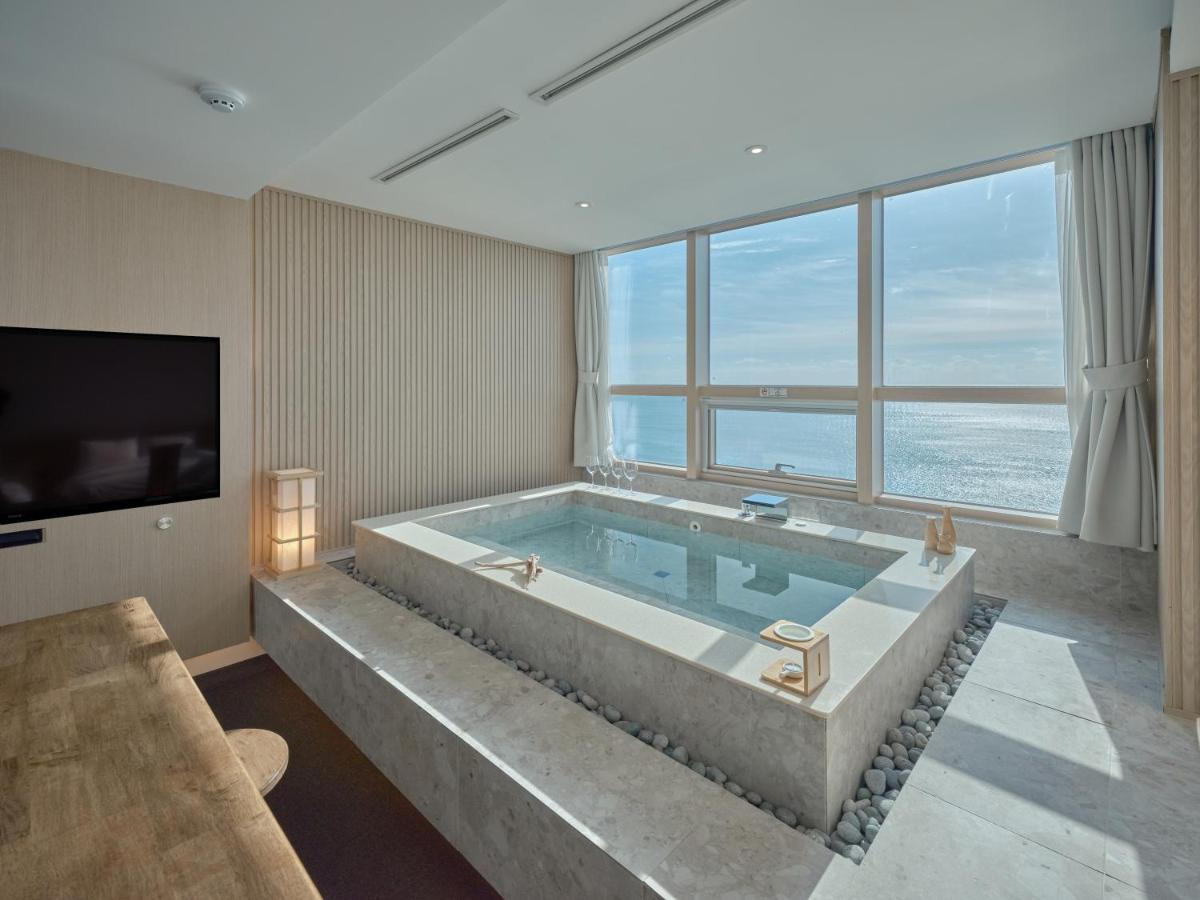 Uh Suite The Haeundae Busan Luaran gambar